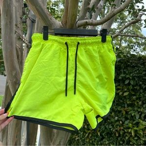 Brave soul men’s medium neon yellow swim trunks